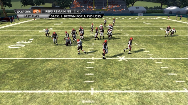 Madden NFL 12 (Xbox 360) image