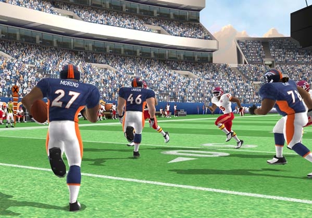Madden NFL 12 (Wii) image