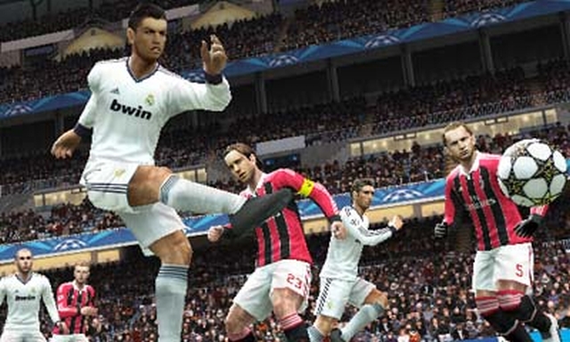 Pro Evolution Soccer 2013 3D (3DS) image