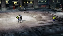 FIFA Street 2 para PSP (2006)